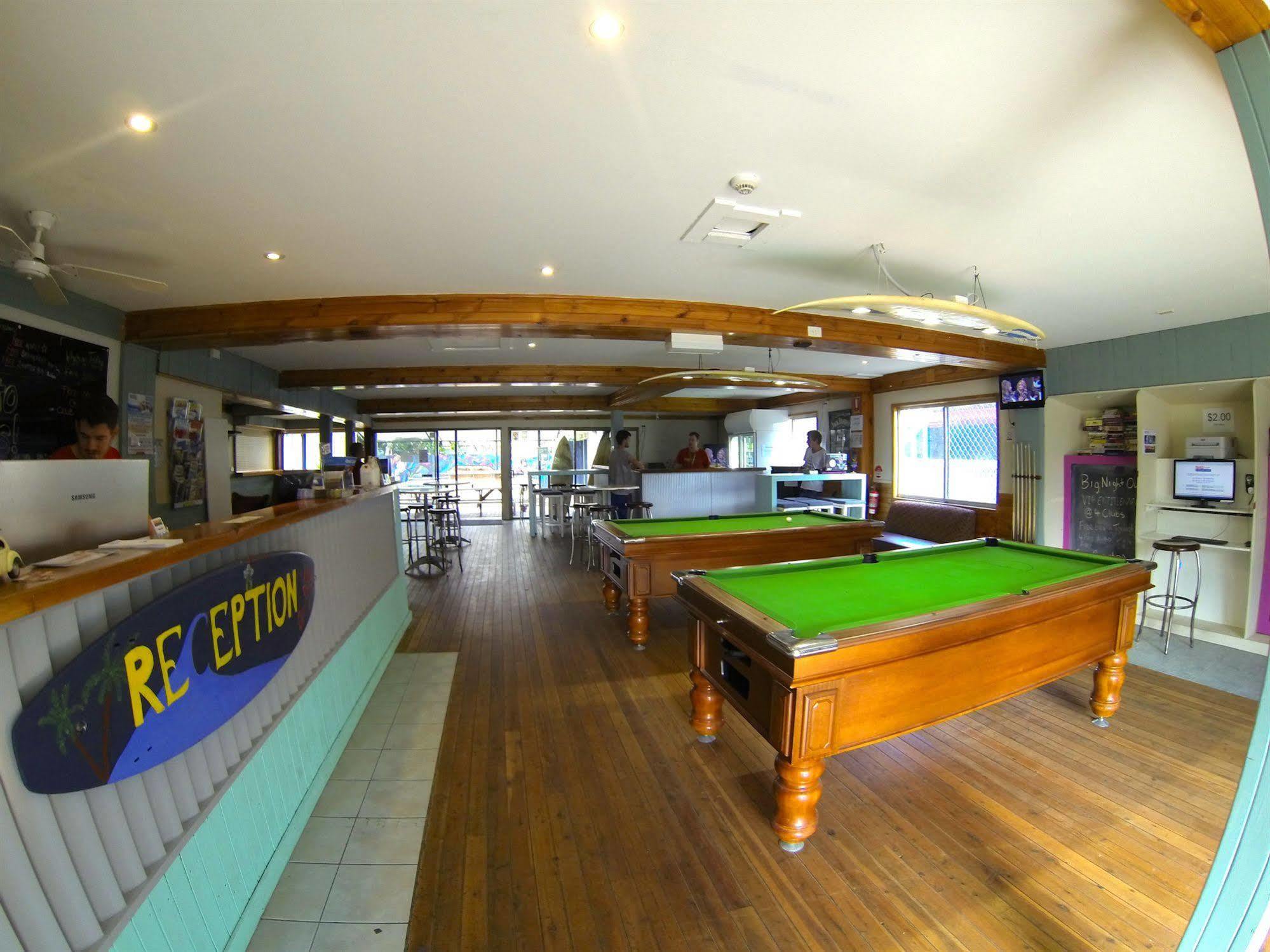 Budds In Surfers Backpackers Gold Coast Exterior photo